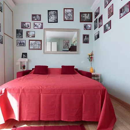 Simon House Roma